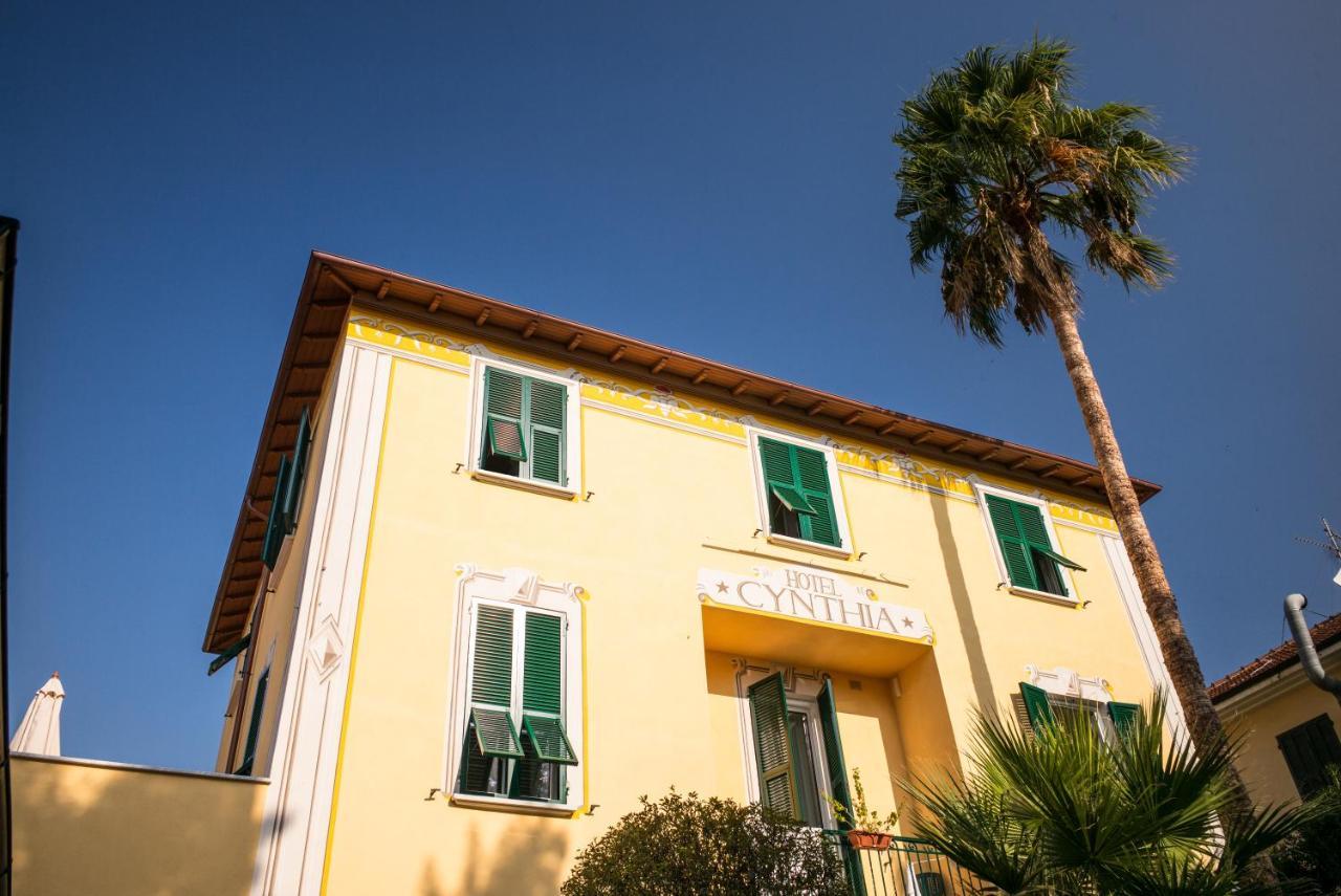 Hotel Cynthia Finale Ligure Buitenkant foto